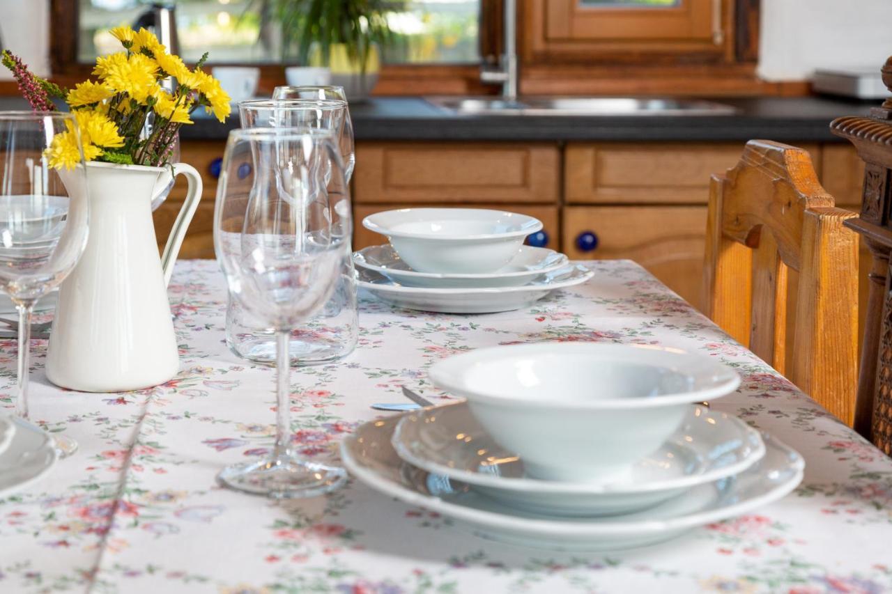 Casele Cu Stuf B&B Haus Ulrike Salicea Экстерьер фото