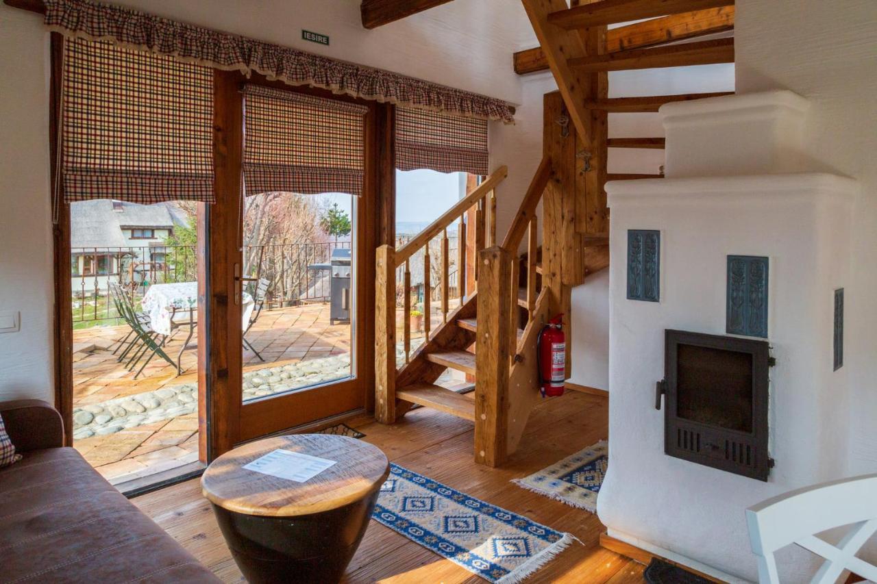 Casele Cu Stuf B&B Haus Ulrike Salicea Экстерьер фото